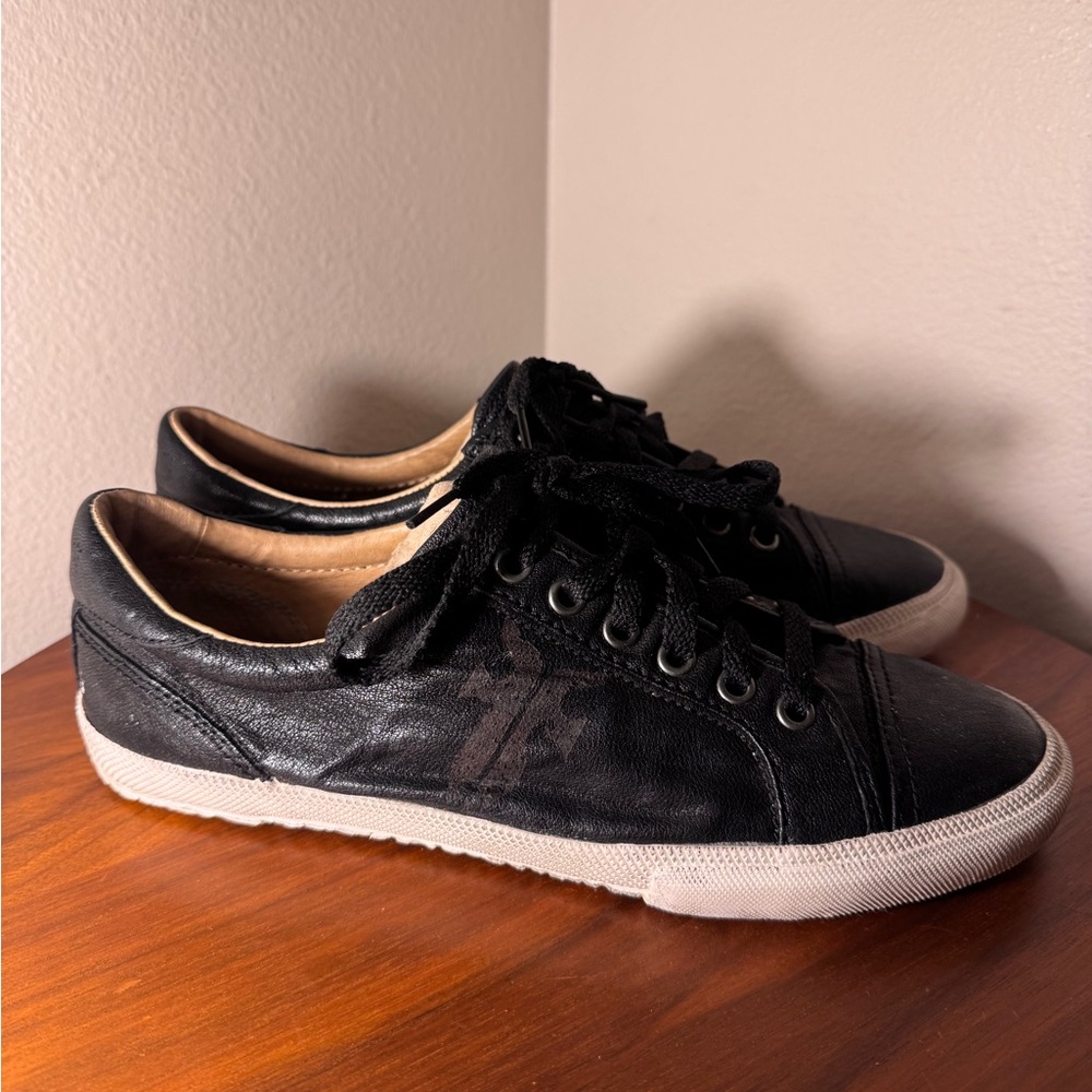 Frye Kira Low Top Sneakers Size 9